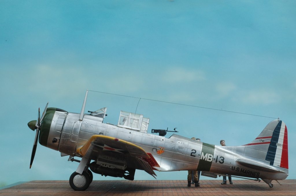 黄色戦闘機　飛行機　イエローバード 黄色戦闘機 飛行機 イエローバード
